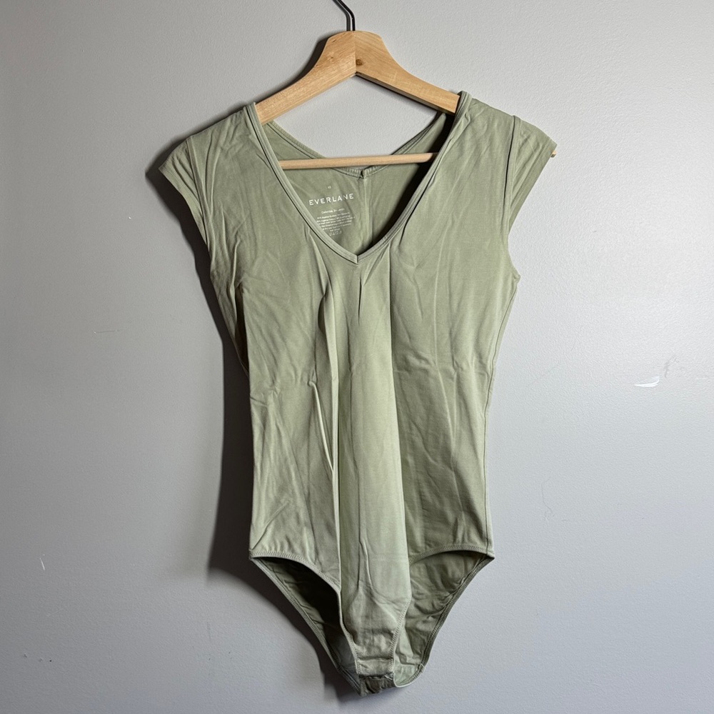 Everlane Women's Green V-Neck Top